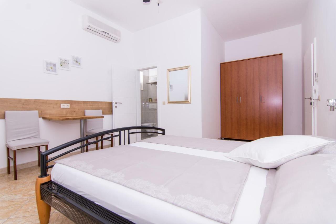 Apartmani Juric 特罗吉尔 外观 照片