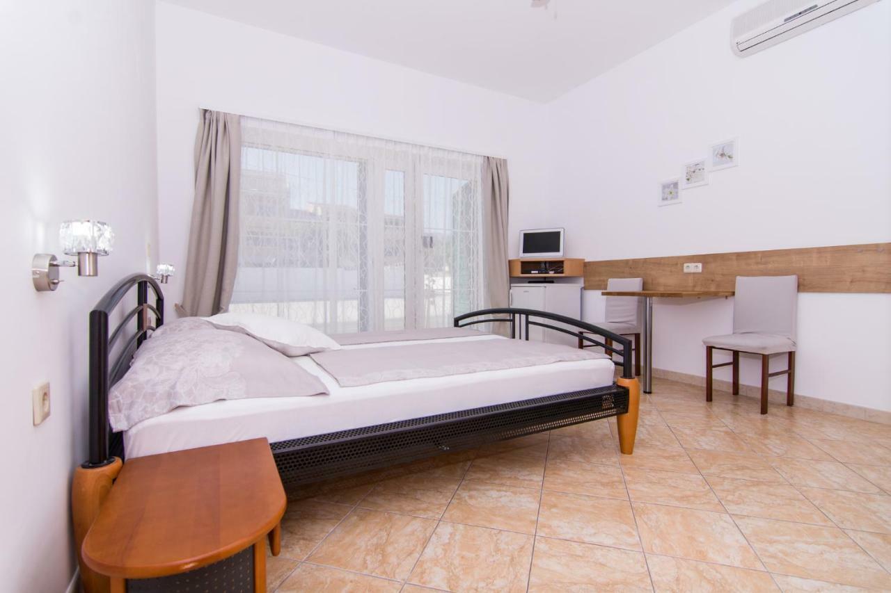 Apartmani Juric 特罗吉尔 外观 照片