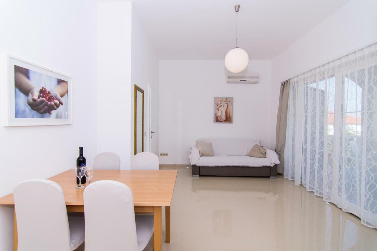 Apartmani Juric 特罗吉尔 外观 照片