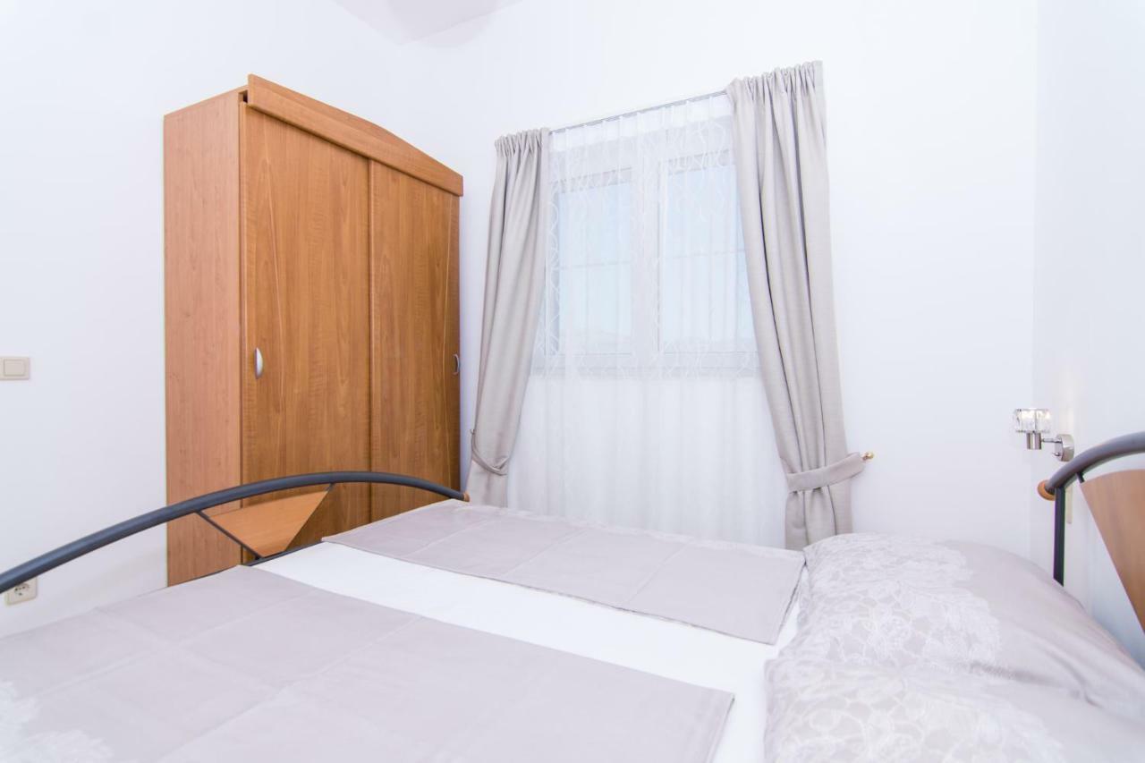 Apartmani Juric 特罗吉尔 外观 照片