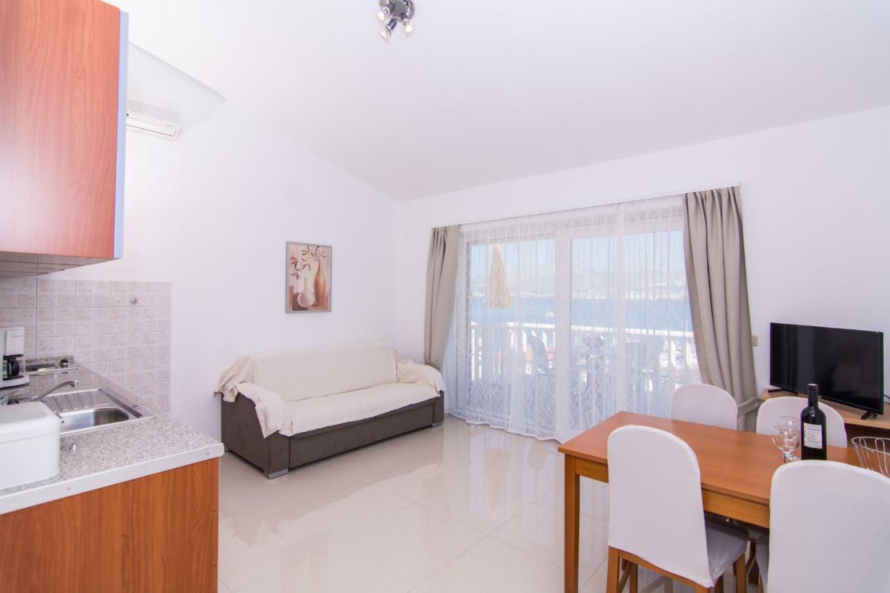 Apartmani Juric 特罗吉尔 外观 照片