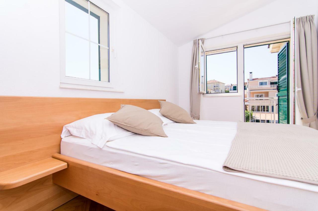 Apartmani Juric 特罗吉尔 外观 照片