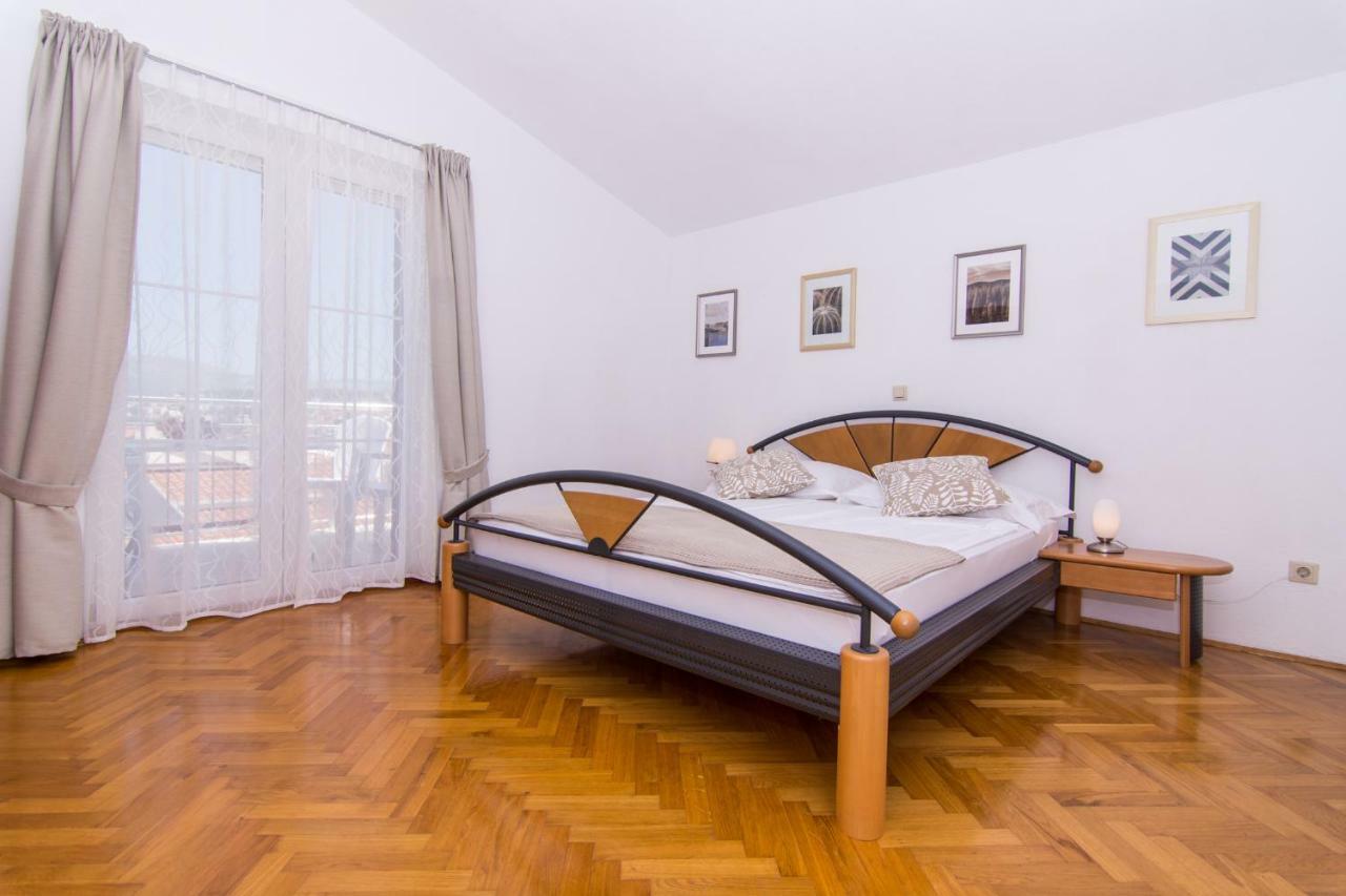 Apartmani Juric 特罗吉尔 外观 照片